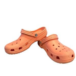 Crocs Classic Clog in Pink Size Women’s 11